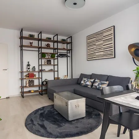 Apartment Amazing In By Valentino - Free Garage Parking Brasov